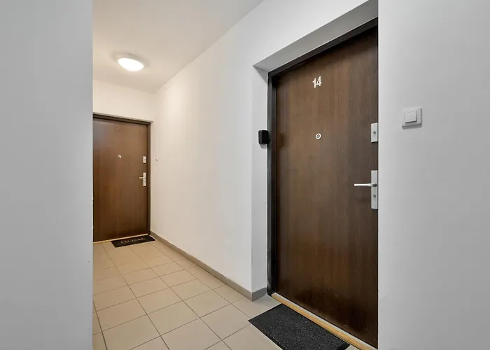 Dunikowskiego Snug By Bookinghost Στσέτσιν